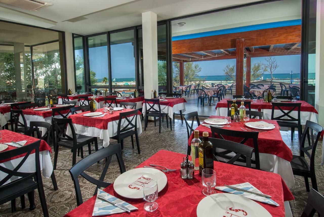 Hotel Nettuno Каттолика Экстерьер фото