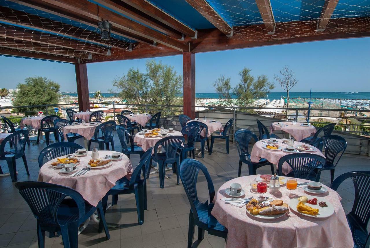 Hotel Nettuno Каттолика Экстерьер фото