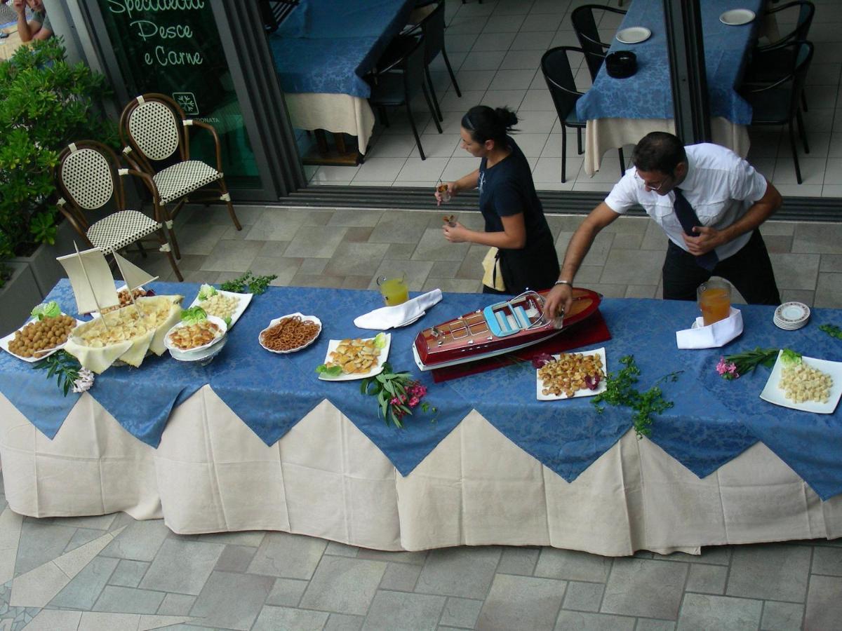 Hotel Nettuno Каттолика Экстерьер фото
